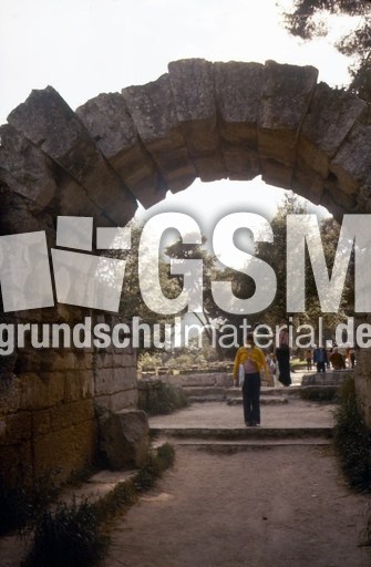 Griechenland Olympia Stadioneingang.jpg